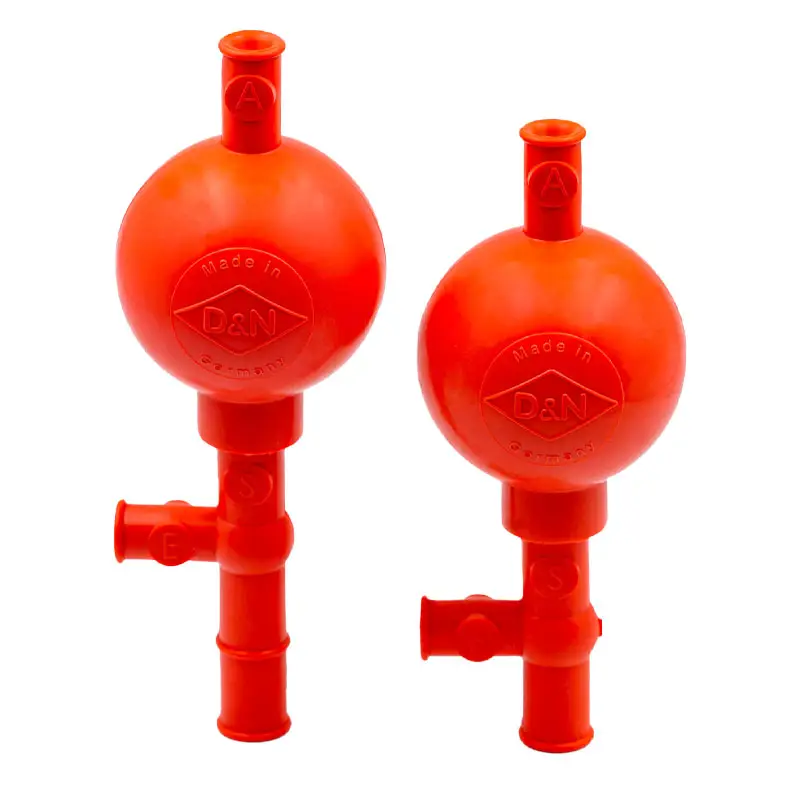پیپت پرکن D&N کد 4700001 جنس لاستیک طبیعی Natural Rubber (NR) قرمز